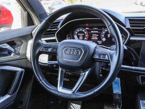 Used 2022 Audi Q3 2.0T Premium image 15