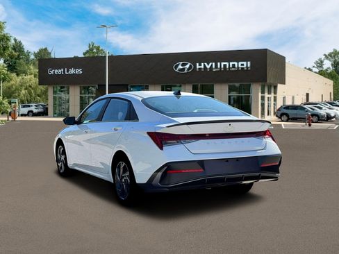 New 2026 Hyundai Elantra SEL Sport Premium image 5