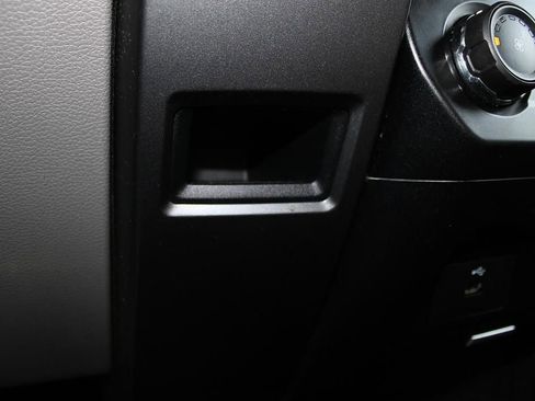 Used 2018 Ford F150 XLT image 35