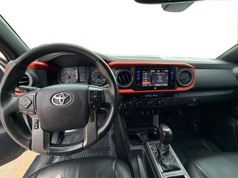 Used 2019 Toyota Tacoma TRD Off-Road image 28