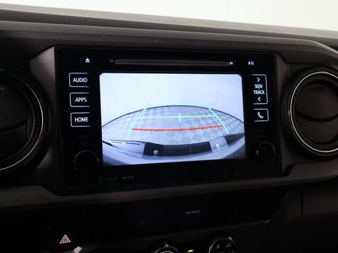 Used 2019 Toyota Tacoma TRD Off-Road image 6