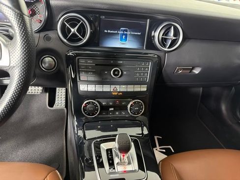 Used 2020 Mercedes-Benz SLC 43 AMG image 14