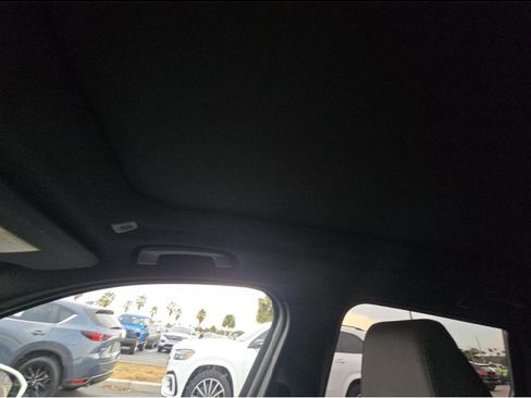 Used 2025 BMW X3 xDrive30i image 10