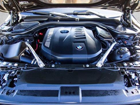 Used 2024 BMW 540i xDrive w/ Premium Package AWD/4WD image 27