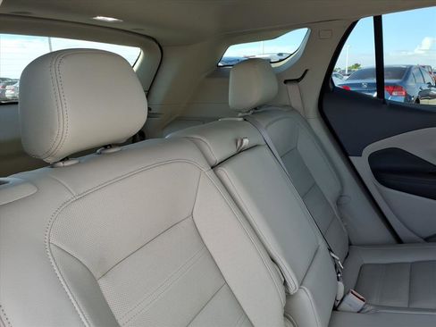 Used 2023 GMC Terrain Denali image 14