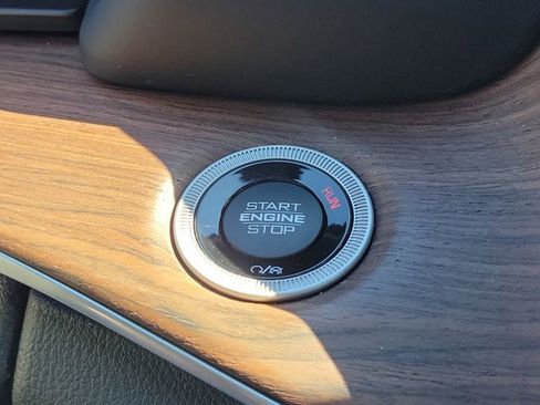 Used 2023 Jeep Grand Cherokee L Summit w/ Luxury Tech Group V image 35