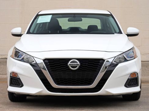 Used 2020 Nissan Altima 2.5 S FWD image 6