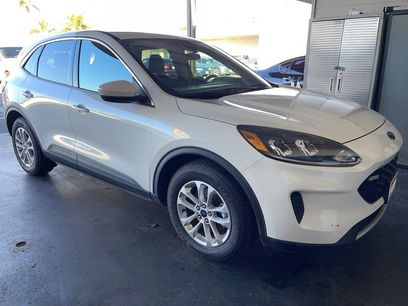 Used 2020 Ford Escape SE