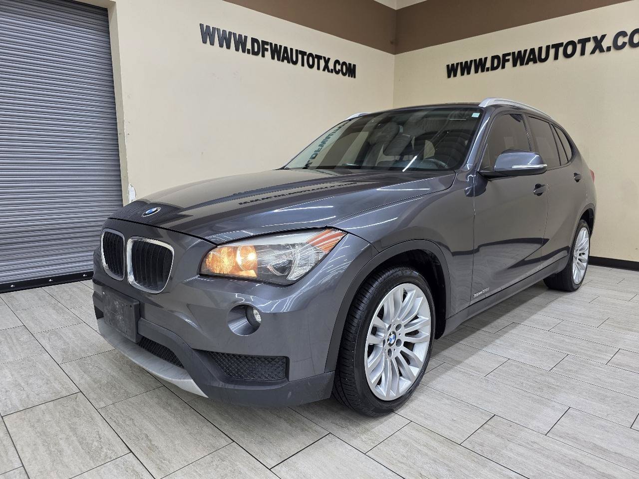 Used 2014 BMW X1 sDrive28i RWD image 2