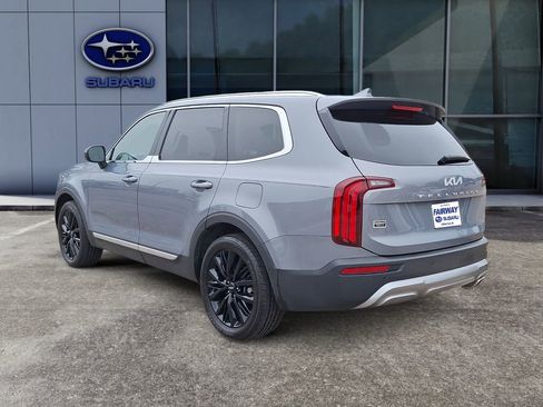 Used 2022 Kia Telluride EX w/ EX Premium Package image 4