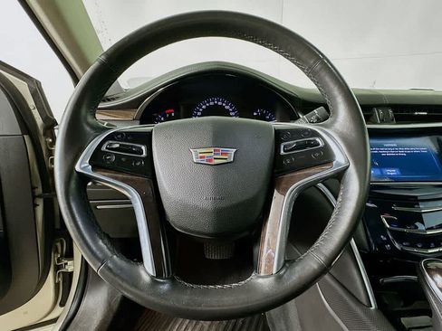 Used 2016 Cadillac XTS Luxury image 16