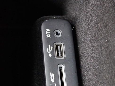 Used 2016 Dodge Charger SXT image 39