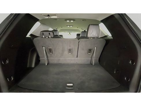 Used 2021 Chevrolet Traverse LT AWD/4WD image 17