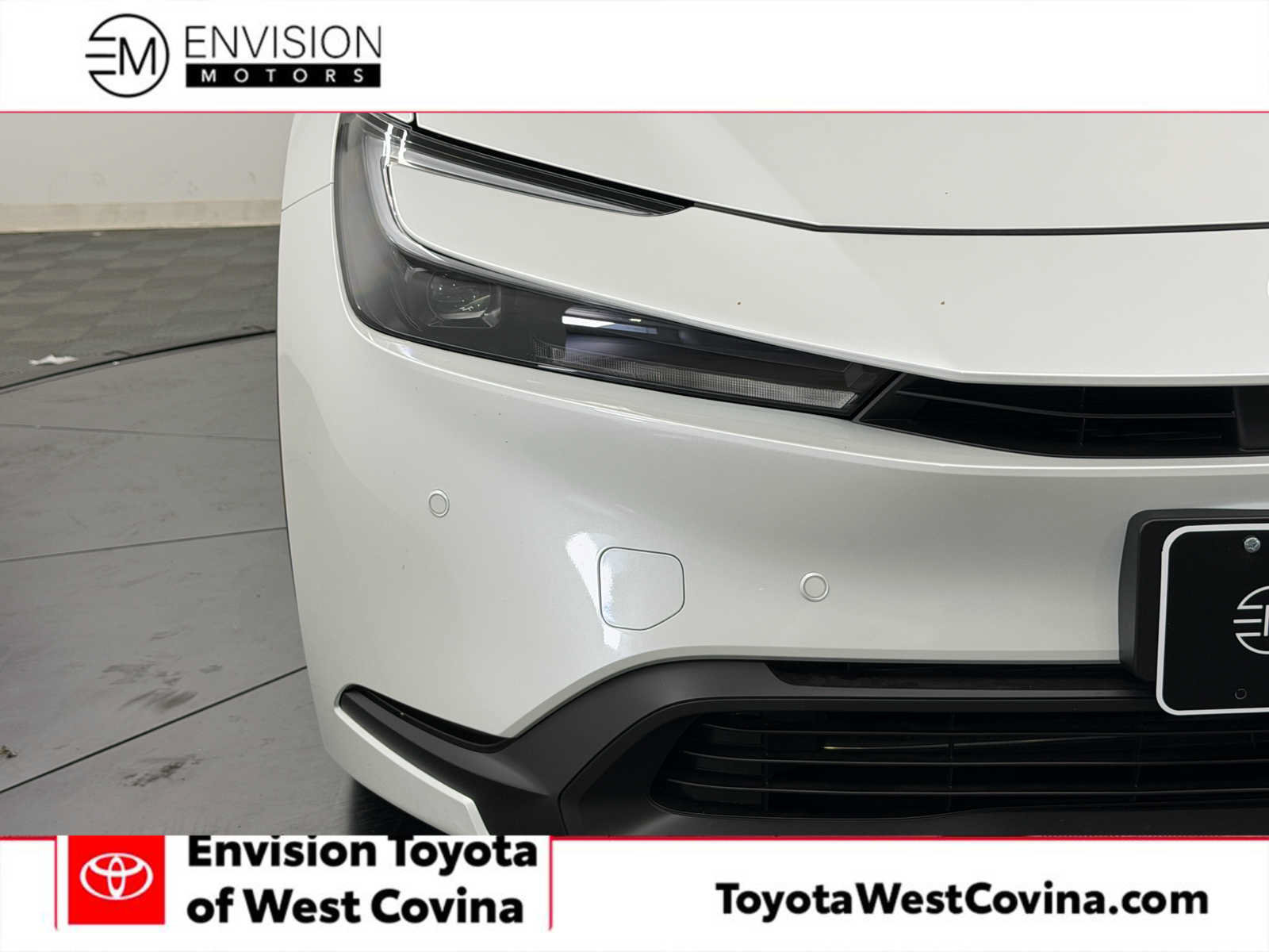 New 2027 Toyota Prius LE FWD image 7