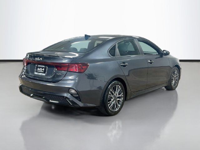 Certified 2024 Kia Forte GT-Line FWD image 7