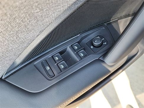 New 2025 Volkswagen Tiguan S image 10