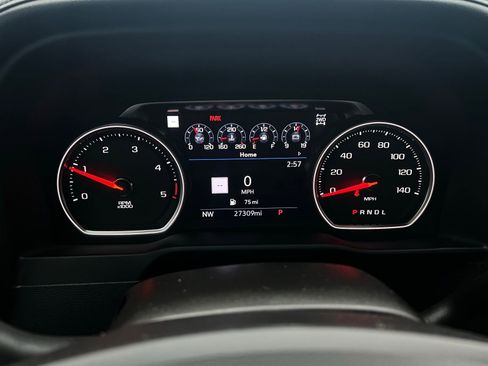 Used 2022 Chevrolet Silverado 2500 High Country w/ Safety Package II image 11