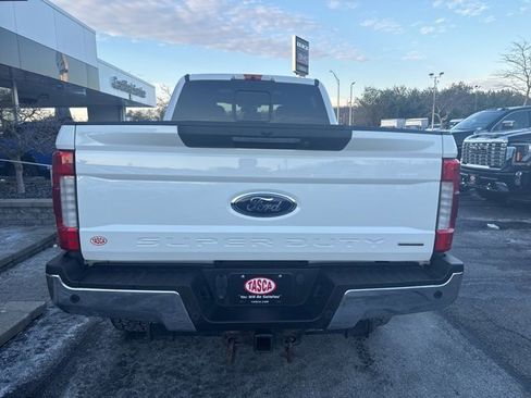 Used 2017 Ford F350 Lariat image 10