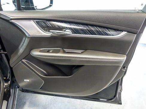Certified 2024 Cadillac XT6 Premium Luxury w/ LPO, Floor Liner Package image 35