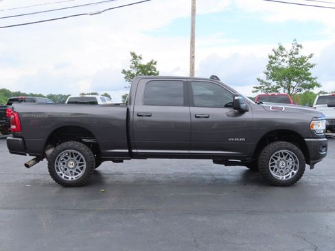 Used 2024 RAM 2500 Big Horn w/ Sport Appearance Package AWD/4WD image 8
