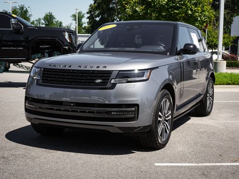 Used 2023 Land Rover Range Rover SE AWD/4WD image 5
