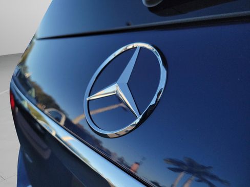 New 2026 Mercedes-Benz GLS 450 4MATIC image 27