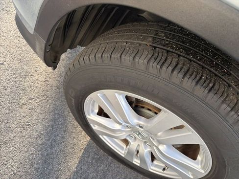 Used 2016 Honda Pilot LX image 12