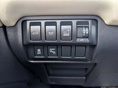 Used 2020 Subaru Ascent Limited w/ Technology Package AWD/4WD image 17