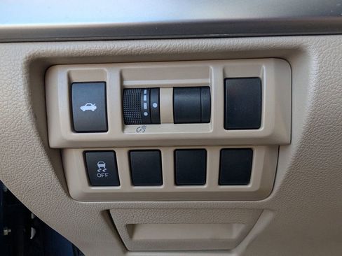 Used 2016 Subaru Legacy 2.5i Premium image 26