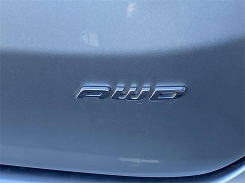 Used 2023 Ford Edge SEL image 11