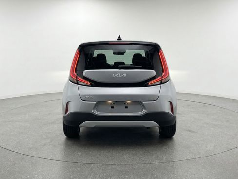 Used 2025 Kia Soul LX w/ LX Technology Package image 7