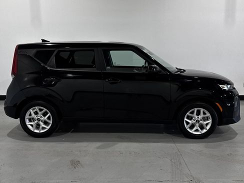Used 2022 Kia Soul LX w/ Technology Package FWD image 21