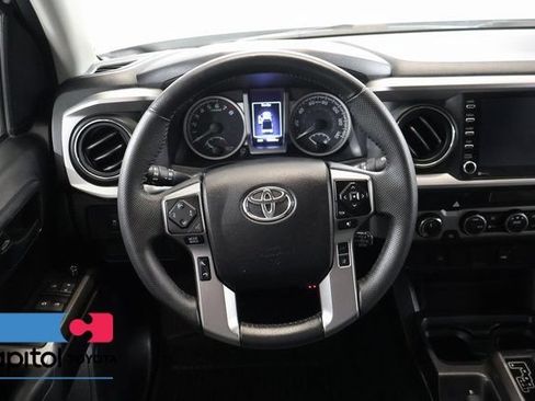 Certified 2022 Toyota Tacoma SR5 AWD/4WD image 15