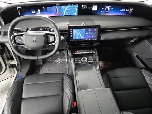 New 2026 Lincoln Nautilus Premier image 10
