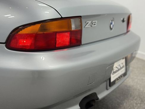Used 1996 BMW Z3 1.9 RWD image 15