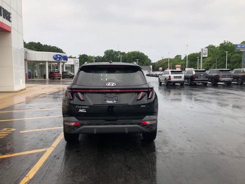 Certified 2023 Hyundai Tucson Limited AWD/4WD image 6