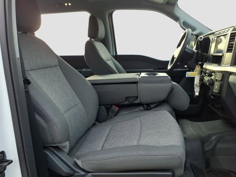 Used 2024 Ford F350 XL w/ XL Chrome Package image 11