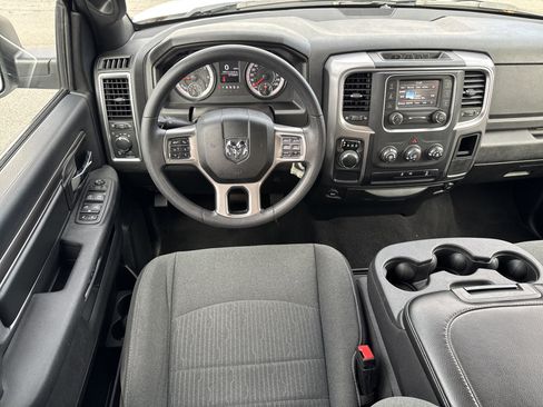 Used 2024 RAM 1500 Classic Warlock image 27