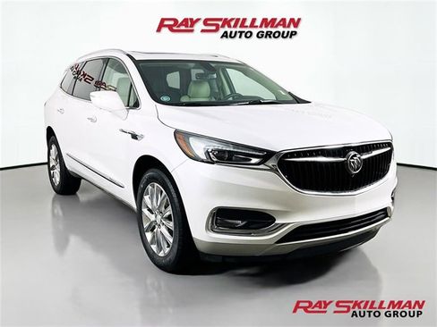Used 2020 Buick Enclave Essence w/ Sound and Sites Package image 1