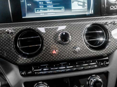 Used 2024 Rolls-Royce Ghost Black Badge w/ Black Badge Ghost Package image 38