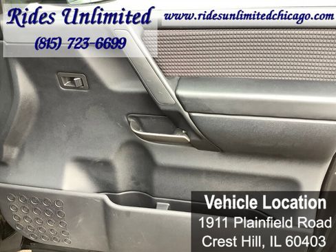 Used 2010 Nissan Titan SE w/ SE Value Truck Pkg image 31