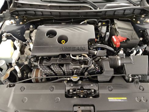 Used 2020 Nissan Altima 2.5 S FWD image 30