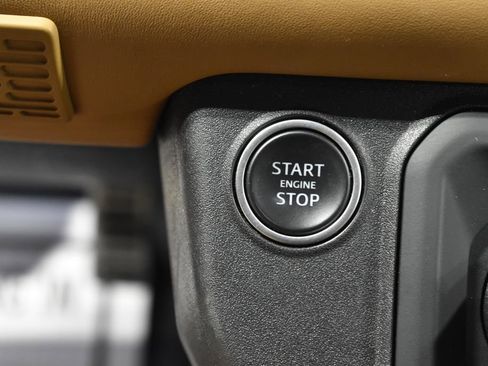 Used 2022 Land Rover Defender 90 X AWD/4WD image 34