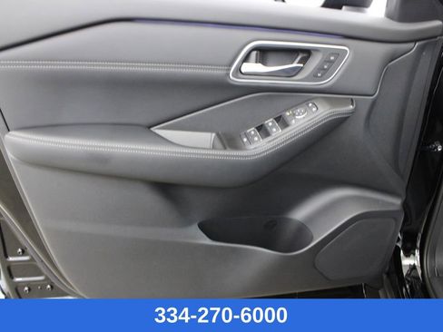 New 2026 Nissan Rogue Platinum w/ Platinum Premium Package image 16