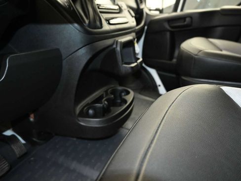 Used 2025 RAM ProMaster 2500 w/ Convenience Group FWD image 17