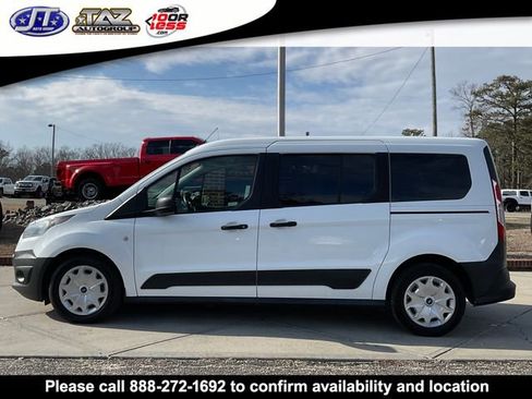 Used 2017 Ford Transit Connect XL image 4