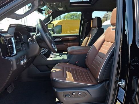 Used 2025 GMC Sierra 2500 Denali Ultimate AWD/4WD image 16
