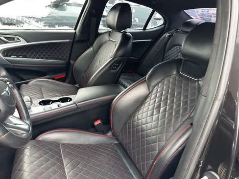 Used 2019 Genesis G70 2.0T Advanced w/ Sport Package image 7