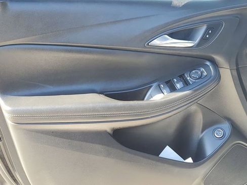 Used 2021 Buick Encore GX Select FWD image 25