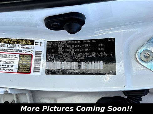 Used 2020 Toyota Highlander L image 6